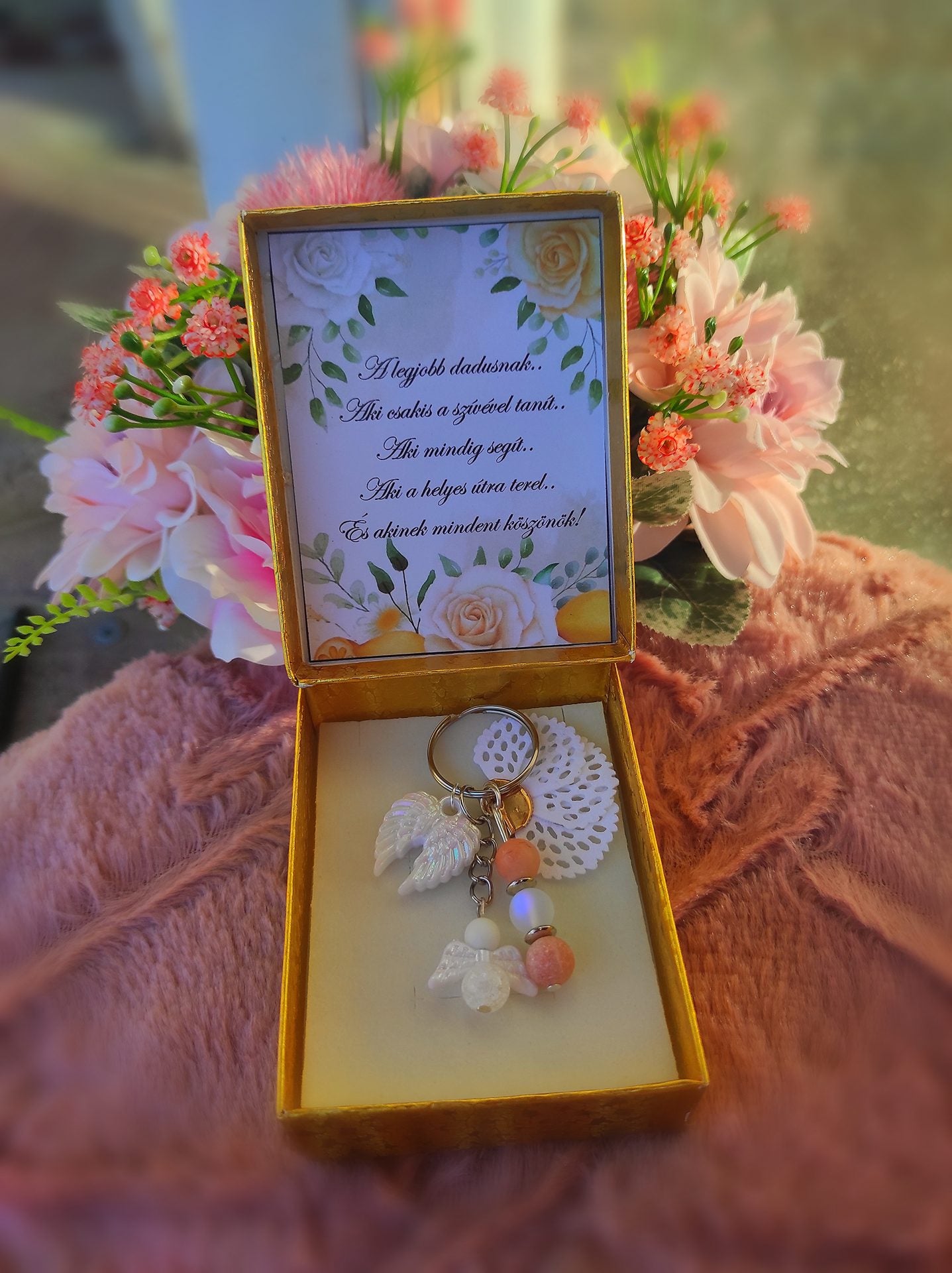 Angyalos ballagási ajándék dobozban